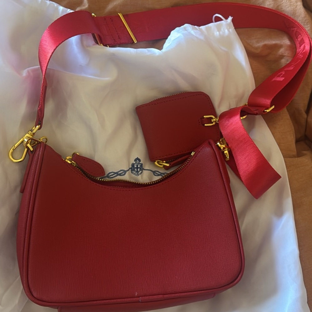 luxury inspired Crossbody/ shoulder purse with removable strap - Picture 3 of 6
